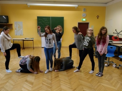 Bühnenspiel an der Mittelschule Rottenmann